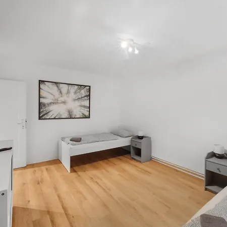 Moderne Wohnung Mit Garten & Kueche Celle Exterior photo