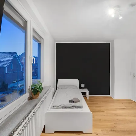 Moderne Wohnung Mit Garten & Kueche Celle Exterior photo