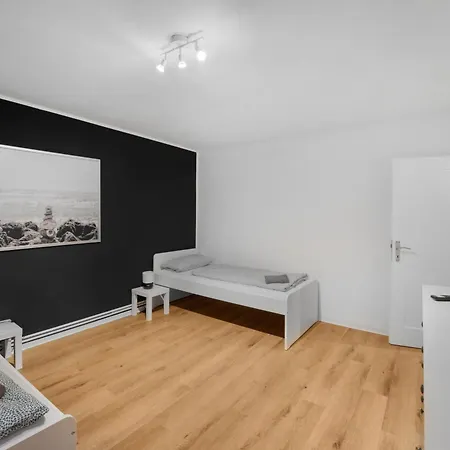 Moderne Wohnung Mit Garten & Kueche Celle Exterior photo